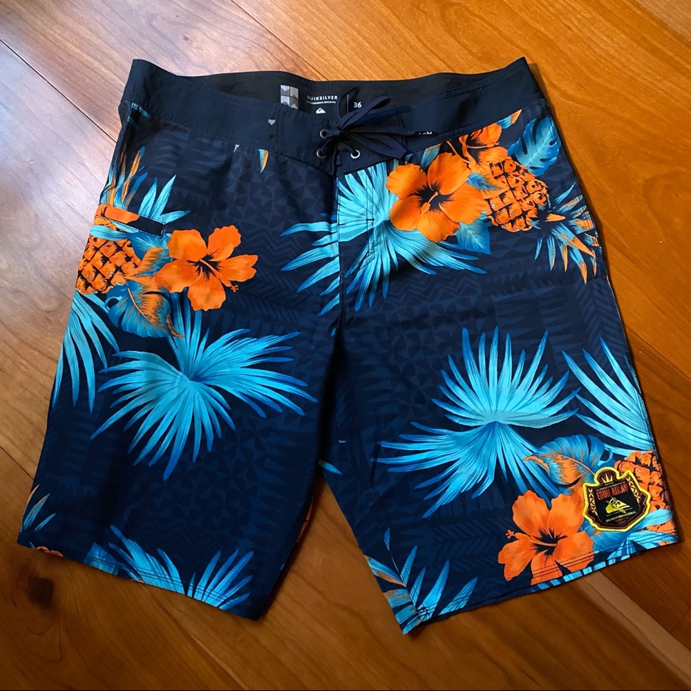 Quicksilver Eddie Aikao Edition surf shorts